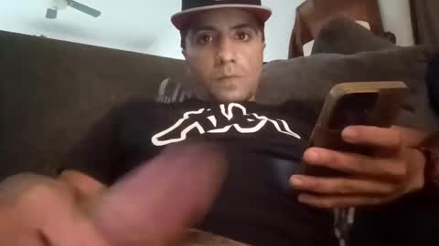 Snapshot of whyyuhcare7022 chatting on 19, 11, 2025 whyyuhcare7022 online show from 19, 11, 2025