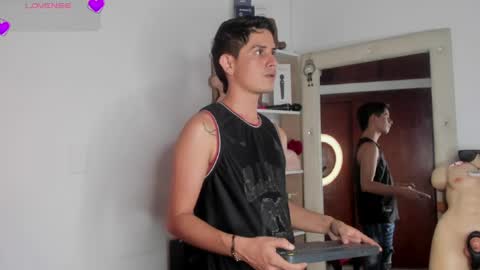 Snapshot of wickedboy_twink chatting on 2, 8, 2026 JAISON online show from 2, 8, 2026
