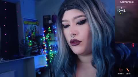 Laura  online show from 18, 12, 2024