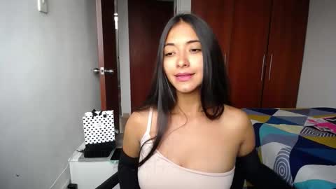 Ilauren online show from 7, 2, 2026