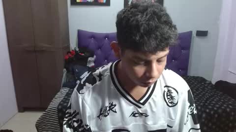 Snapshot of wiilliam_20 chatting on 20, 12, 2025 wiilliam online show from 20, 12, 2025