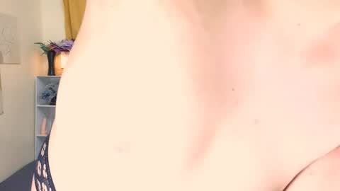 Snapshot of wild_mia_ts chatting on 21, 4, 2026 we are Mia Amelia and Xyriel online show from 21, 4, 2026