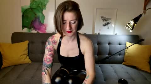 Snapshot of wild_peony chatting on 14, 5, 2026 wild_peony online show from 14, 5, 2026