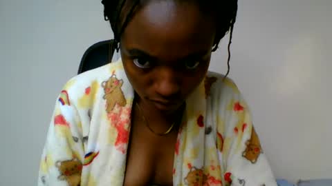 Snapshot of wildflowr chatting on 20, 6, 2026 wildflowr online show from 20, 6, 2026