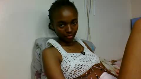 Snapshot of wildflowr chatting on 7, 7, 2026 wildflowr online show from 7, 7, 2026
