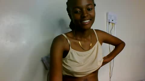 Snapshot of wildflowr chatting on 4, 8, 2026 wildflowr online show from 4, 8, 2026