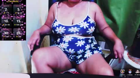 Snapshot of wildhotasianx chatting on 21, 12, 2025 wildhotasianx online show from 21, 12, 2025