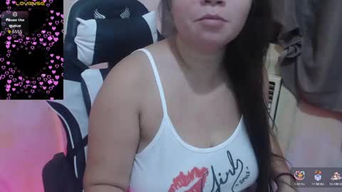 Snapshot of wildhotasianx chatting on 5, 4, 2026 wildhotasianx online show from 5, 4, 2026