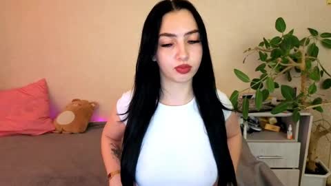 Snapshot of wildkittenx_ chatting on 16, 5, 2026 Alena online show from 16, 5, 2026