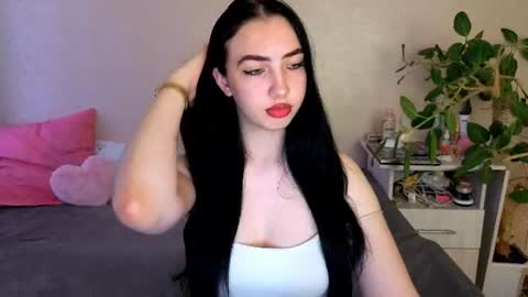 Snapshot of wildkittenx_ chatting on 14, 6, 2026 Alena online show from 14, 6, 2026