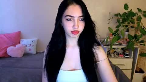 Snapshot of wildkittenx_ chatting on 18, 6, 2026 Alena online show from 18, 6, 2026