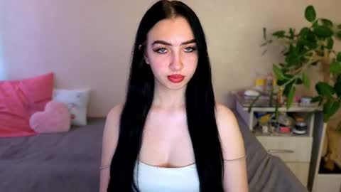 Snapshot of wildkittenx_ chatting on 24, 6, 2026 Alena online show from 24, 6, 2026