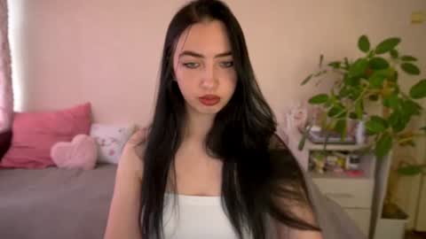 Snapshot of wildkittenx_ chatting on 19, 7, 2026 Alena online show from 19, 7, 2026