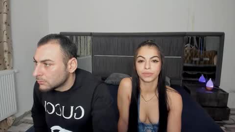 Snapshot of wildlovers24 chatting on 22, 12, 2025 RobRoxy online show from 22, 12, 2025