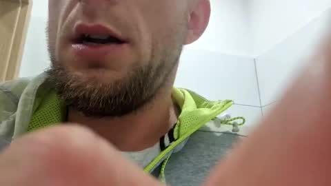 Snapshot of wildmike93 chatting on 23, 5, 2026 wildmike93 online show from 23, 5, 2026