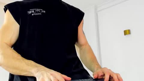 Snapshot of will_ferrari300 chatting on 19, 12, 2025 will_ferrari300 online show from 19, 12, 2025