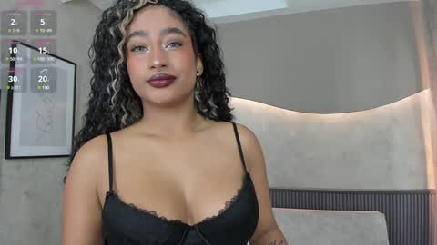 Snapshot of willow_hendrix chatting on 8, 2, 2025 Ms Willow online show from 8, 2, 2025