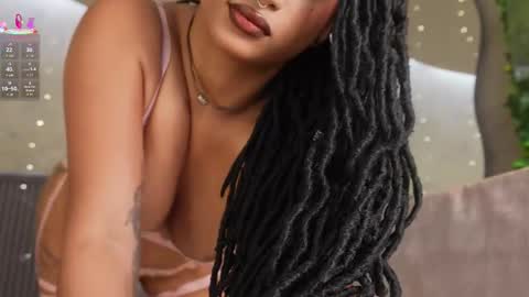 Snapshot of willow_hendrix chatting on 27, 11, 2025 Ms Willow online show from 27, 11, 2025