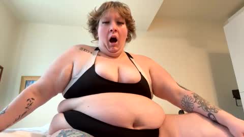 Snapshot of willowwarmth chatting on 9, 6, 2026 willowwarmth online show from 9, 6, 2026