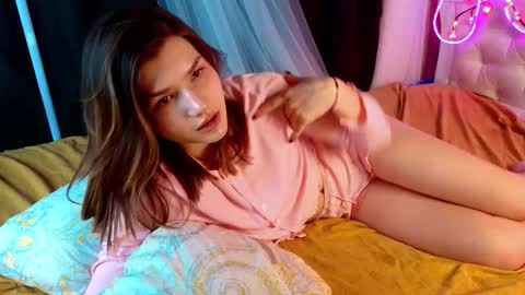 Vicki3 online show from 3, 3, 2026