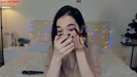 Snapshot of wine_on_lips chatting on 29, 12, 2024 Amalia and Mia online show from 29, 12, 2024