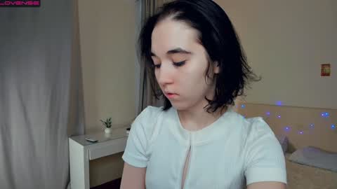 Snapshot of wine_on_lips chatting on 12, 1, 2025 Amalia and Mia online show from 12, 1, 2025