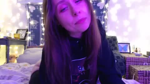 Eevie online show from 7, 12, 2024