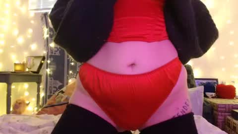 Eevie online show from 25, 12, 2024