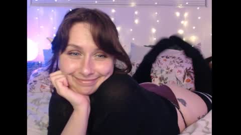 Eevie online show from 21, 12, 2025