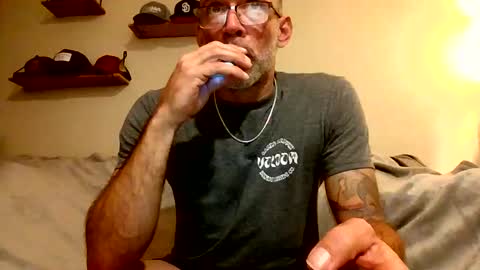 wingnutt765733 online show from 16, 2, 2026