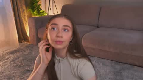 Snapshot of winnieriedesel chatting on 9, 4, 2026 Lillian online show from 9, 4, 2026
