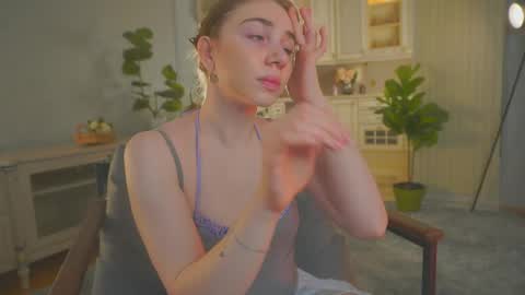 Snapshot of winnieriedesel chatting on 9, 5, 2026 Lillian online show from 9, 5, 2026