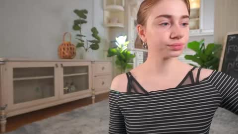 Snapshot of winnieriedesel chatting on 4, 6, 2026 Lillian online show from 4, 6, 2026