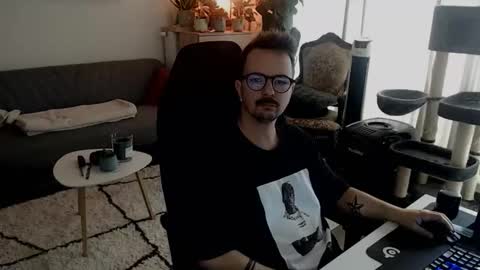 cream36 online show from 3, 10, 2025