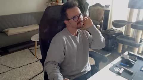 cream36 online show from 11, 10, 2025