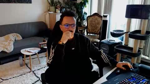 cream36 online show from 13, 11, 2025