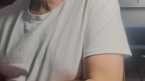 Snapshot of wisanonymousman chatting on 20, 2, 2025 Wisa Randy online show from 20, 2, 2025