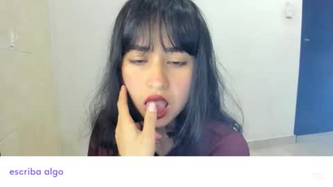 witch_3333 online show from 9, 6, 2026