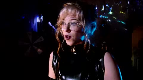 Snapshot of witch_fiona chatting on 7, 7, 2026 Goddess of two strapons - Mr. long Don Mr. Pinky online show from 7, 7, 2026