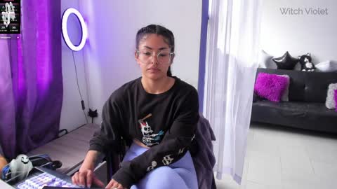     Luna Violeta  A r t i s t  online show from 21, 12, 2024