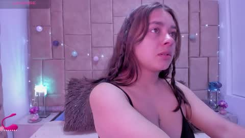 Andrea  online show from 3, 10, 2025