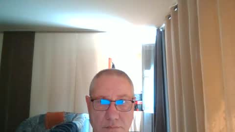 Snapshot of wixer1970 chatting on 5, 7, 2026 wixer1970 online show from 5, 7, 2026
