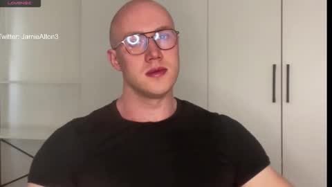 Snapshot of wlademarbergs chatting on 5, 2, 2026 Wlademar online show from 5, 2, 2026