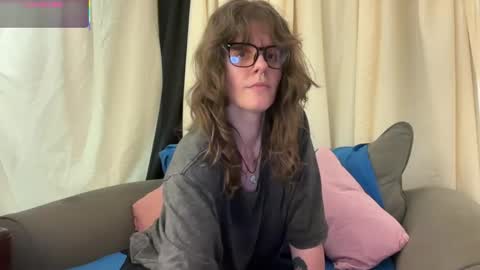 Snapshot of wldntulik2no chatting on 6, 5, 2026 Moth online show from 6, 5, 2026