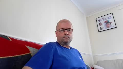 Snapshot of wobble444 chatting on 13, 7, 2026 wobble444 online show from 13, 7, 2026