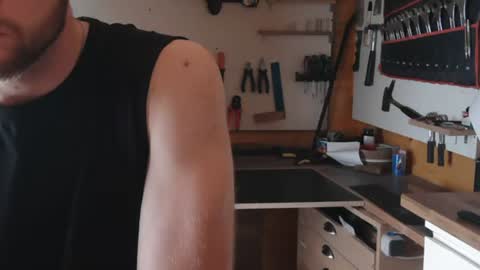 wolf021221 online show from 24, 6, 2026
