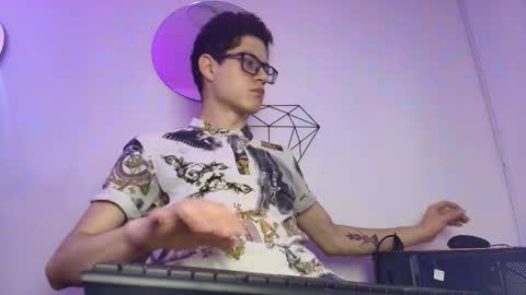  W O L F  online show from 22, 10, 2025