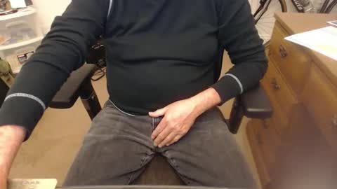 Snapshot of wolfie0717 chatting on 10, 11, 2025 wolfie0717 online show from 10, 11, 2025