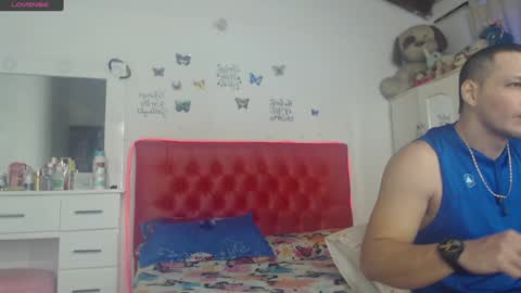 Sofia And Thomas online show from 8, 2, 2025