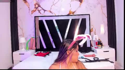 wonderkloe_ online show from 18, 7, 2026